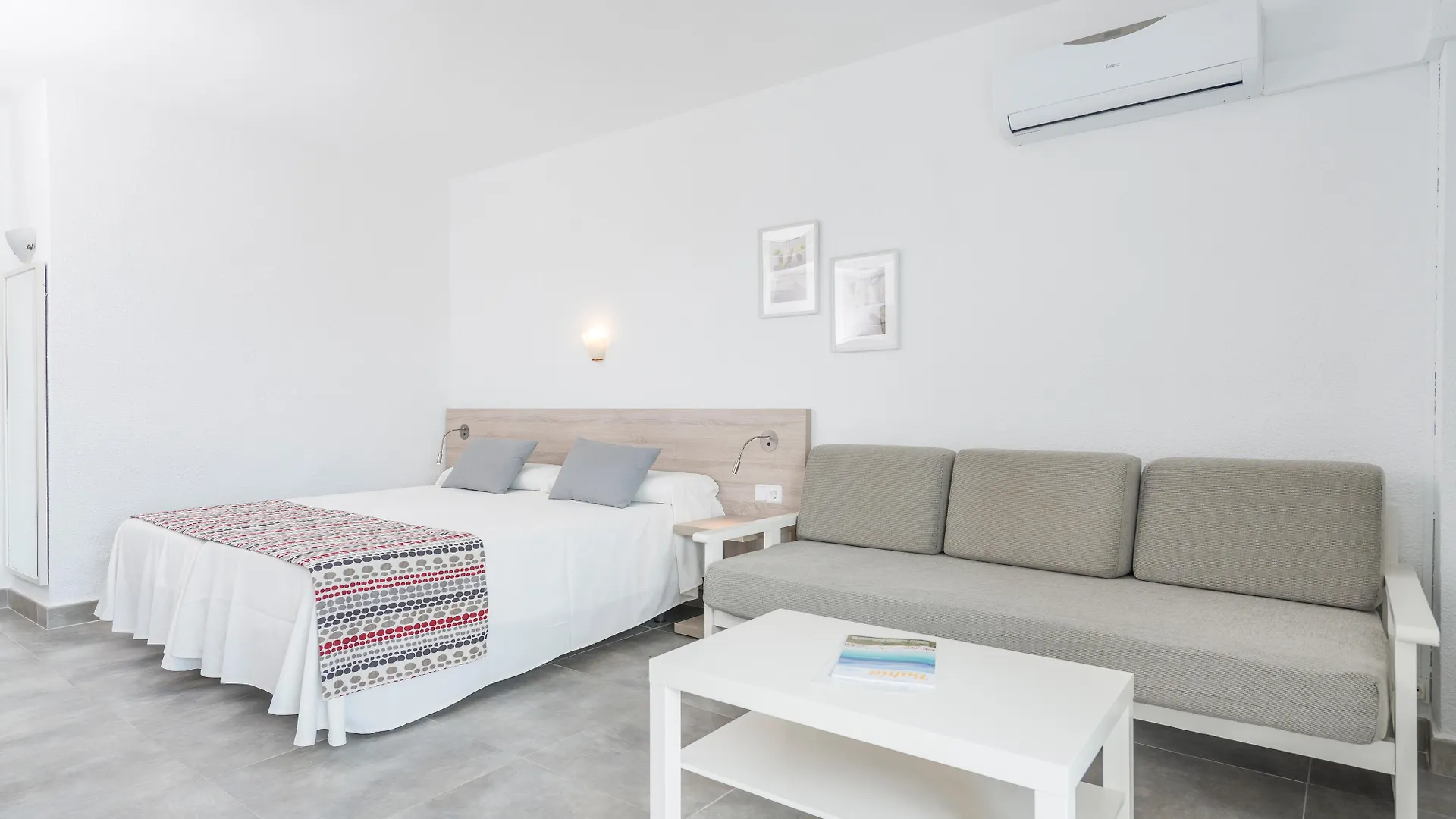 Siesta 3 Apartment Port de Alcudia  Spain